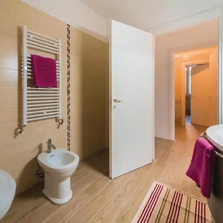 公寓 Awesome In Valnogaredo Pd Boccon